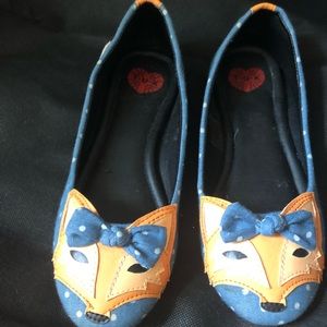 Foxy flats